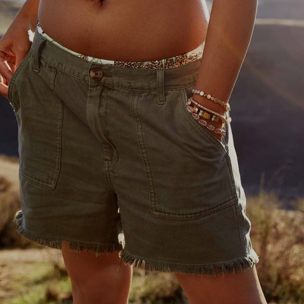 NEW Aerie Adventure Shorts 🍃